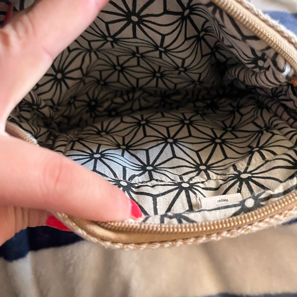 Himalayan hemp shoulder bag - Picture 4 of 6